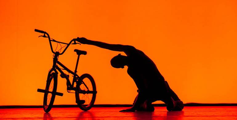 Spectacle BMX – Trois-quatre petites pièces pour vélo – Théâtre Jean Vilar